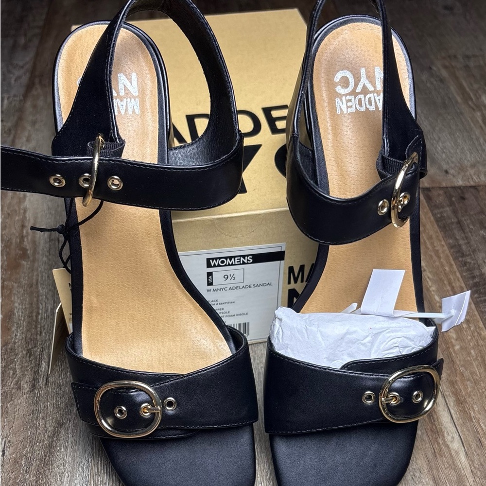 Women's Black Heeled Sandals - Picture 6 of 6